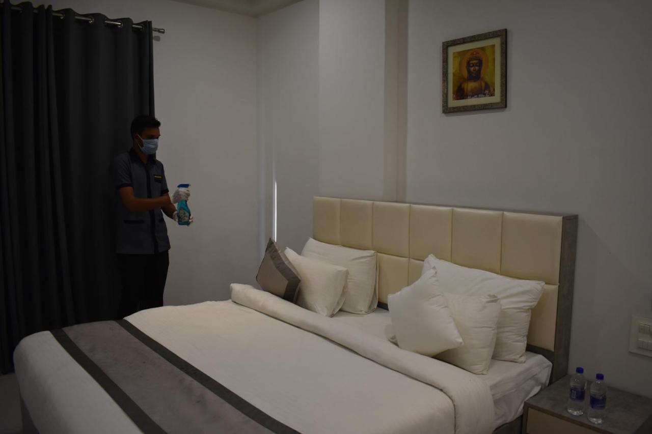 Hotel Siddhartha Inn Ουνταϊπούρ Εξωτερικό φωτογραφία