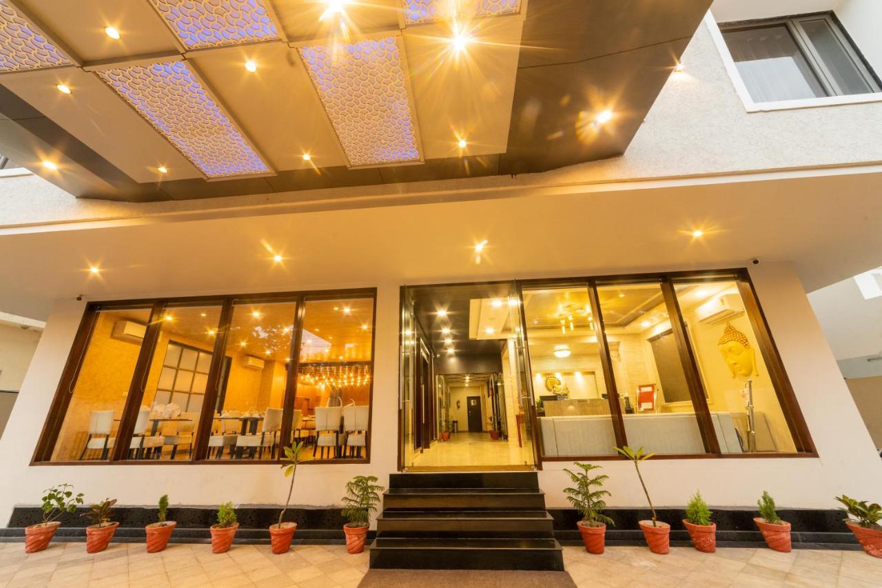 Hotel Siddhartha Inn Ουνταϊπούρ Εξωτερικό φωτογραφία