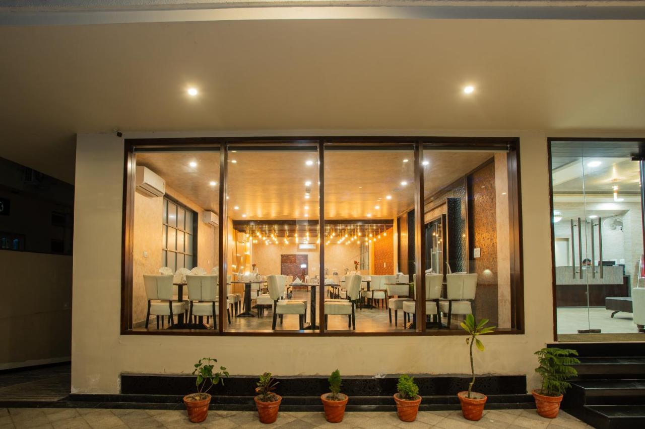 Hotel Siddhartha Inn Ουνταϊπούρ Εξωτερικό φωτογραφία